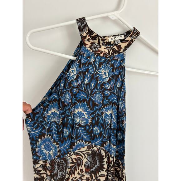 Urban Outfitters Fit & Flare Floral Dress - Size 2 - Picture 7 of 10